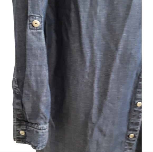 Chico's Dark Wash Chambray Tunic Top Large 12 Size 2 Button Up Shirt Tab Sleeves - Picture 2 of 7